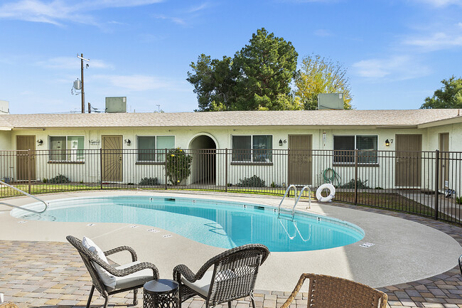 Building Photo - 3421 N Paiute Way