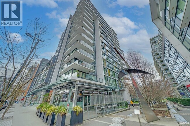 Building Photo - 159 W 2nd Ave