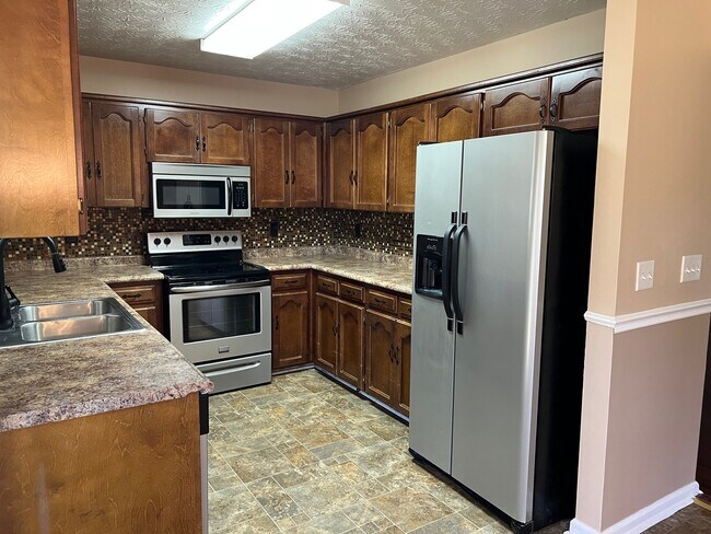 Foto del edificio - 11 Lone Oak Dr