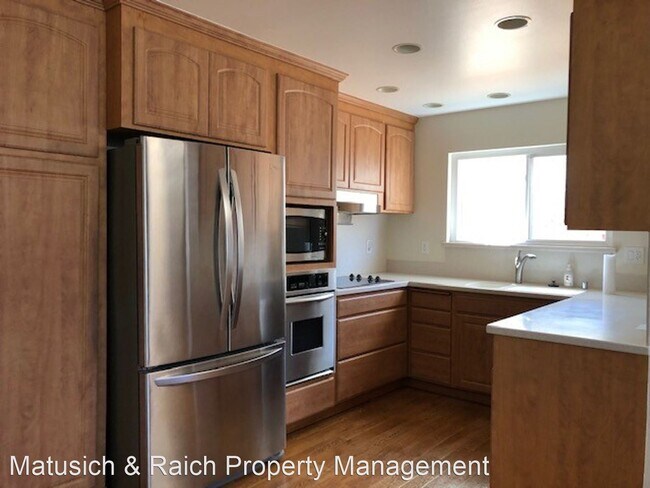 Building Photo - 4 br, 2 bath House - 1644 Tiffany Way
