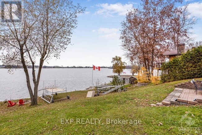 Building Photo - 101 Ladouceur St