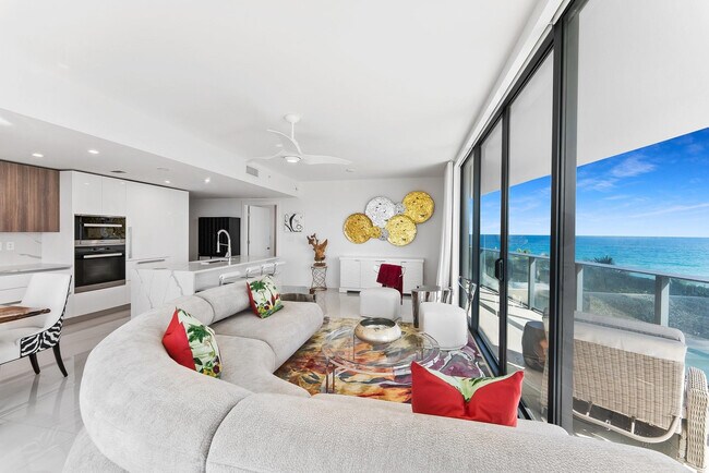 Foto del edificio - 730 N Ocean Blvd