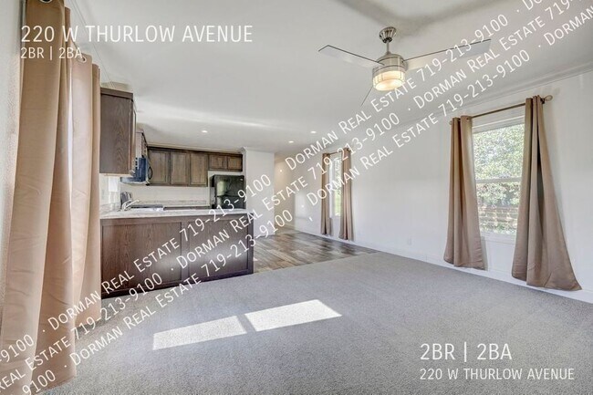 Foto del edificio - 220 Thurlow Ave
