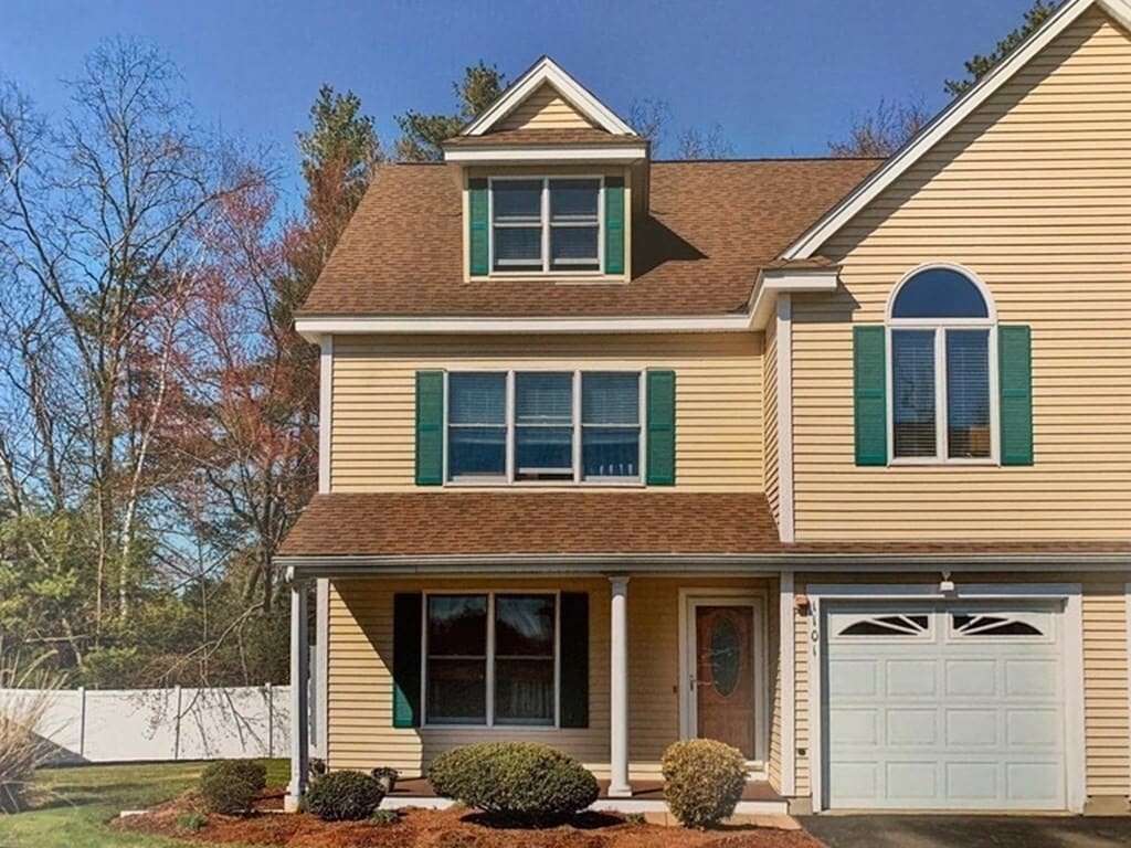 Foto principal - 216 Rangeway Rd
