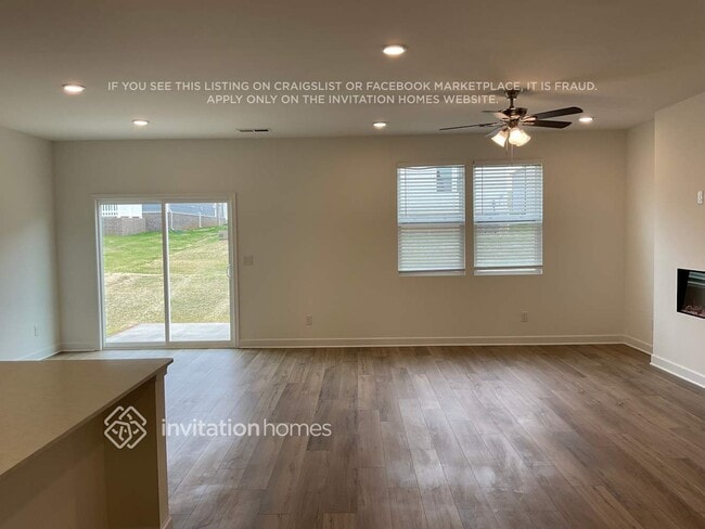 Foto del edificio - 253 W Millbrook Dr