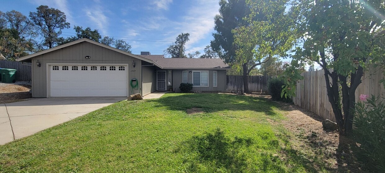 Primary Photo - Updated Home on the Westside