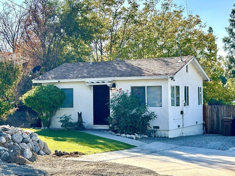 1325 Center St, Colton, CA 92324 House Rental in Colton, CA