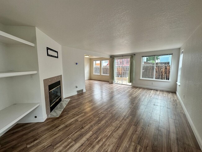 Building Photo - Single Family in Westminster for Rent