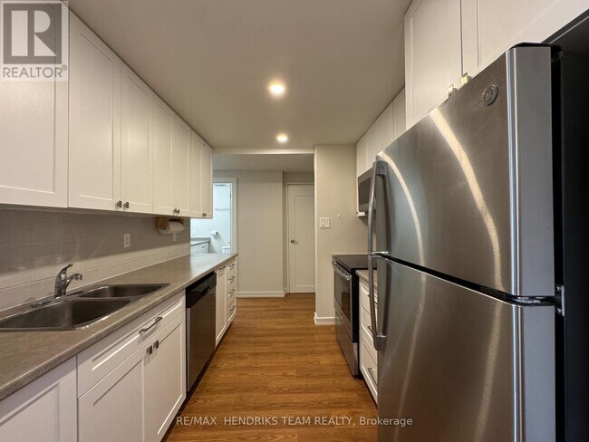 Photo du bâtiment - 36 Arran Dr