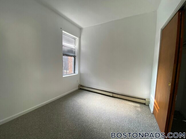 Foto del edificio - 63 S Huntington Ave