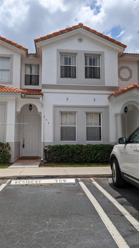 Primary Photo - 5450 NW 107th Ave