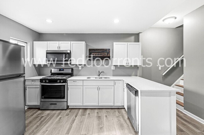 Foto del edificio - MOVE IN SPECIAL: HALF OFF THE FIRST MONTH’...