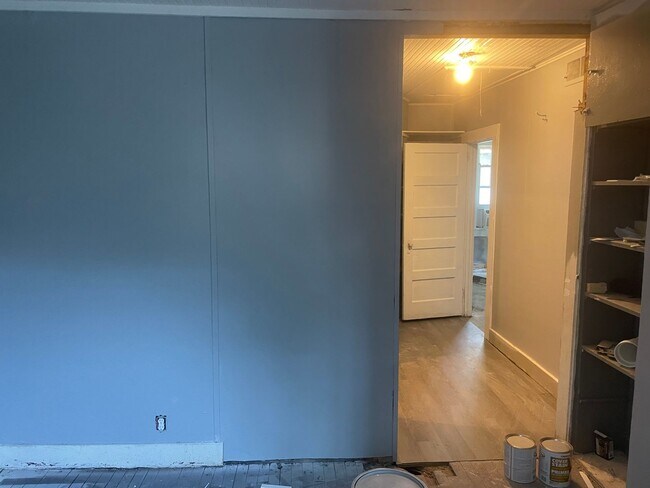 Building Photo - Charming Ranch