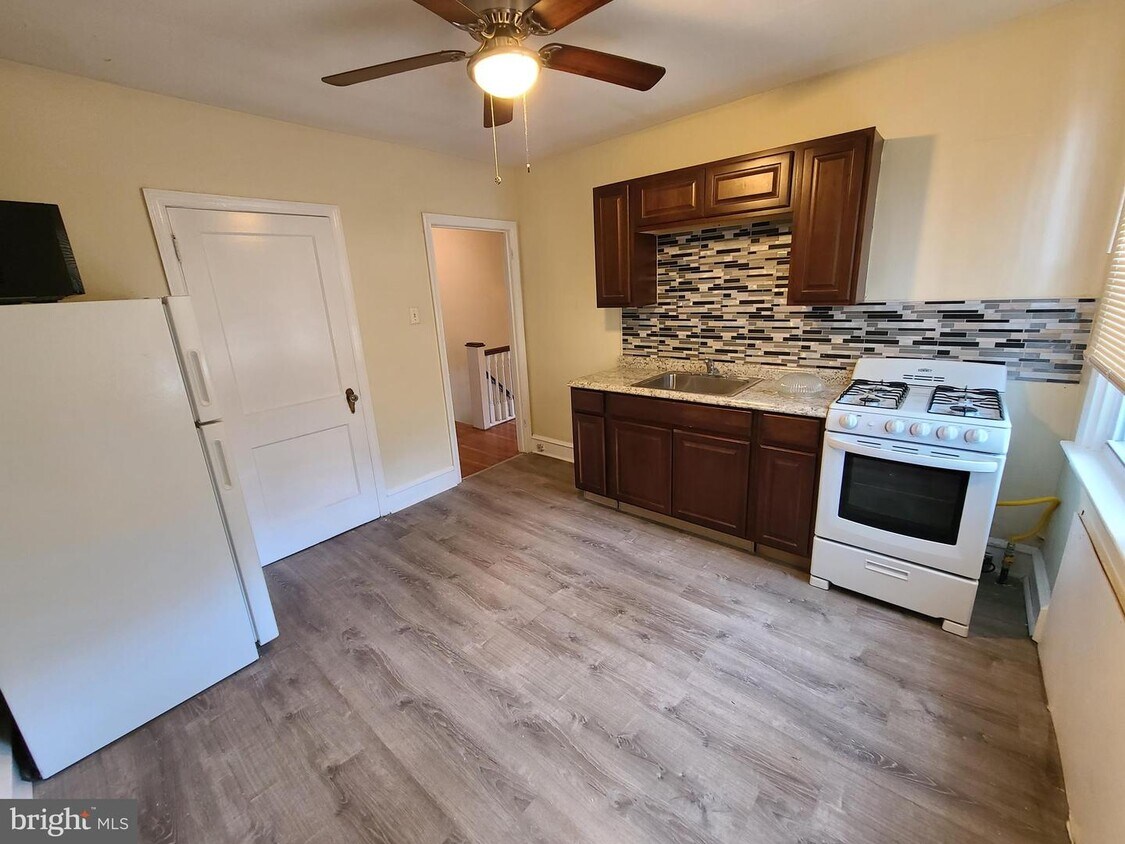 1401 Alcott St Unit 2ND FLOOR, Philadelphia, PA 19149 Room for Rent