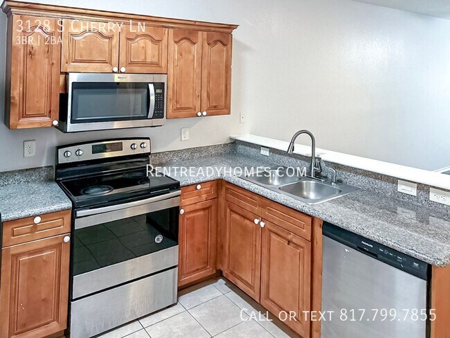 Foto del edificio - 3128 S Cherry Ln
