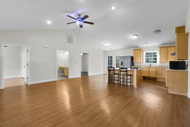 Foto del edificio - 213 Church Hill Ct