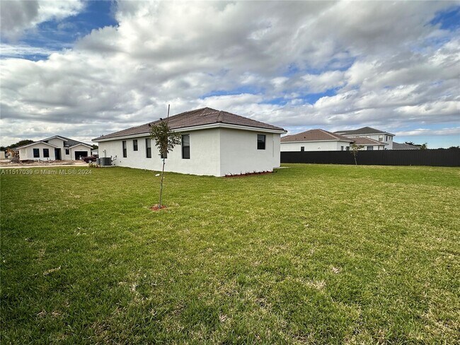 Foto del edificio - 30941 SW 192nd Ave