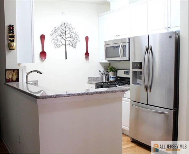 Foto del edificio - 544 E Celebration Way