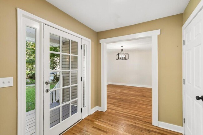Foto del edificio - 2799 Brookcliff Landing NE