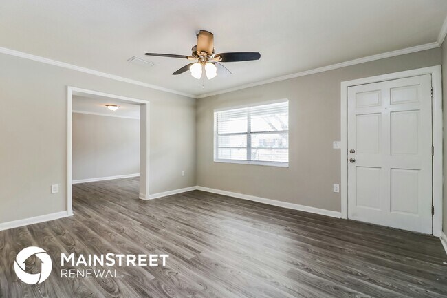 Building Photo - 606 Patrick Ave