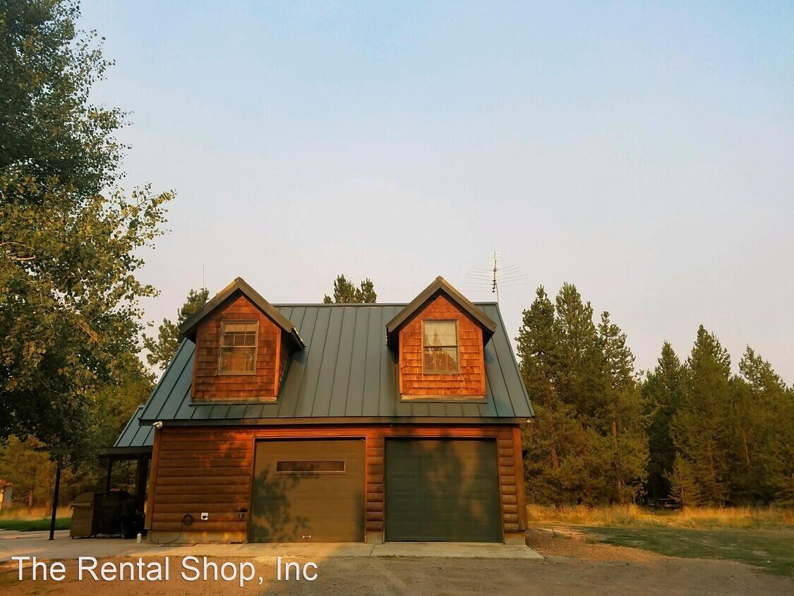 Primary Photo - Studio, 1 bath House - 17110 Shawnee Circl...