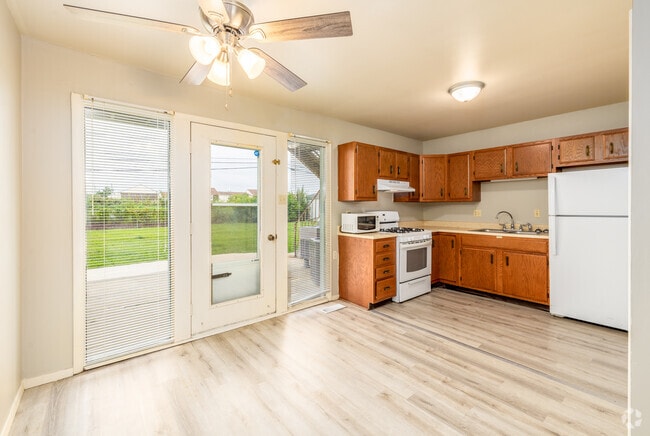 Interior Photo - Come home to Park Forest today!