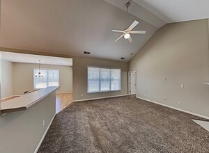 Building Photo - 5020 Fieldstone View Cir