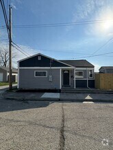 Building Photo - 278 Hosack St