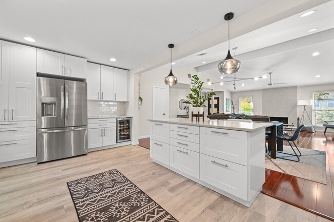 Building Photo - 7806 Lowdes Dr