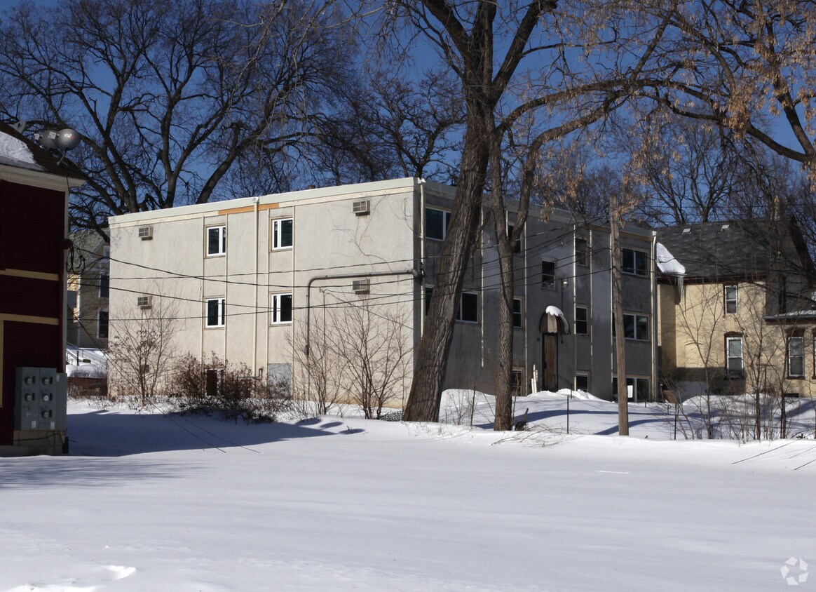 Building Photo - 2510 4th St N