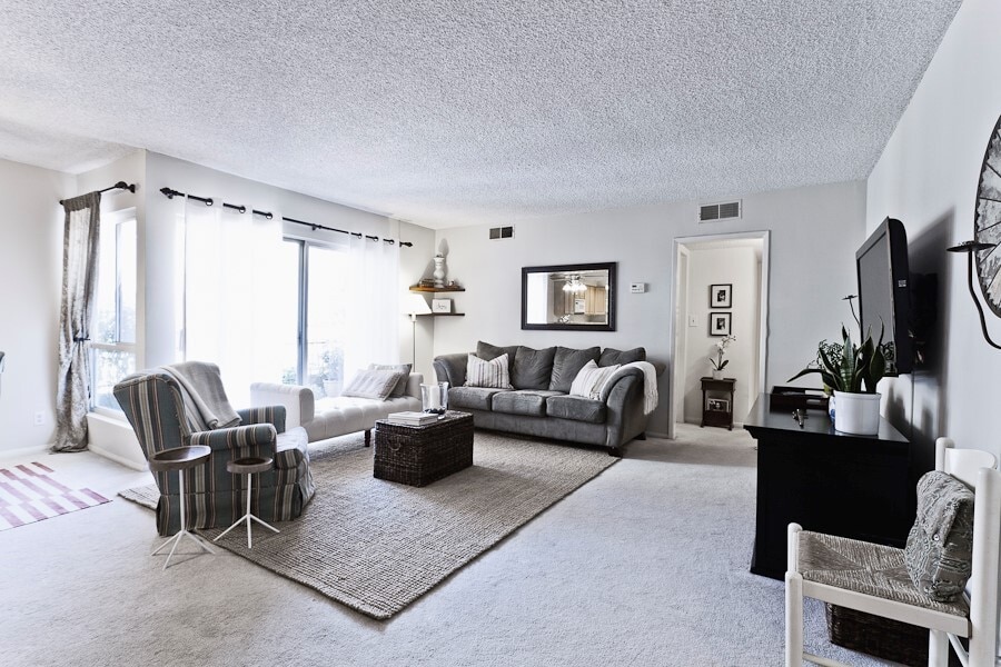 10707 Camarillo St Unit 203, Los Angeles, CA 91602 Condo for Rent in