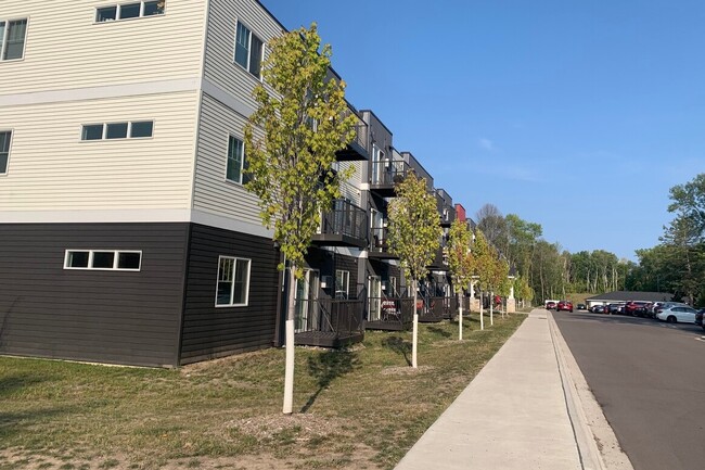 Olinda Trail Apartments - Apartments in Lindstrom, MN | Apartments.com