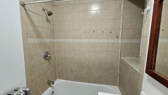 Foto del edificio - 6541 N Francisco Ave