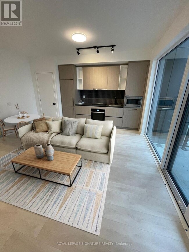 Building Photo - 1285 Dupont St