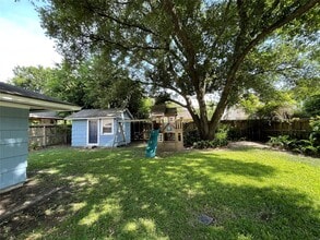 Building Photo - 3229 Westridge St