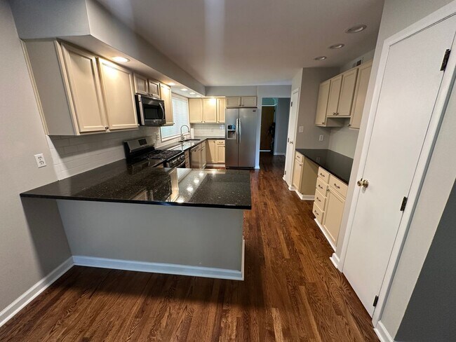 Foto del edificio - Fantastic Location!  Single-family house close to Upper Arlington and Riverside Hospital