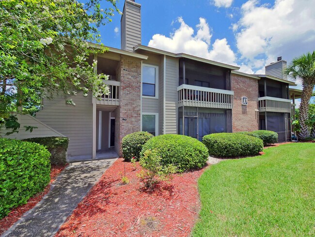 Building Photo - 10200 Belle Rive Blvd
