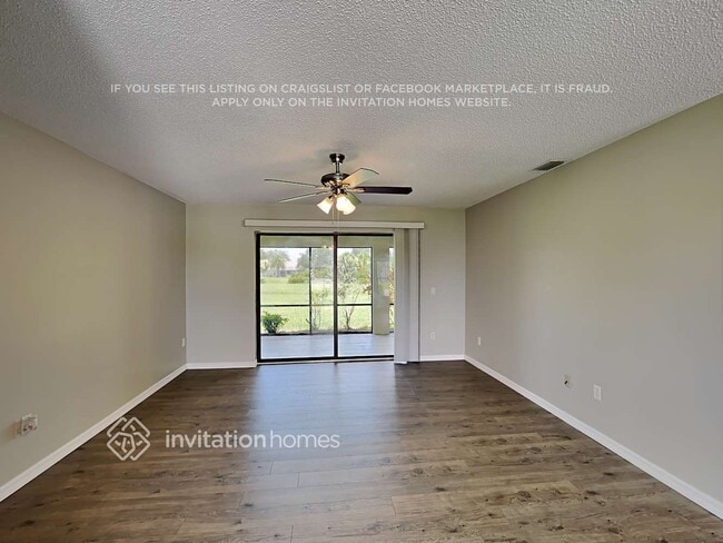 Foto del edificio - 234 Seasons Dr