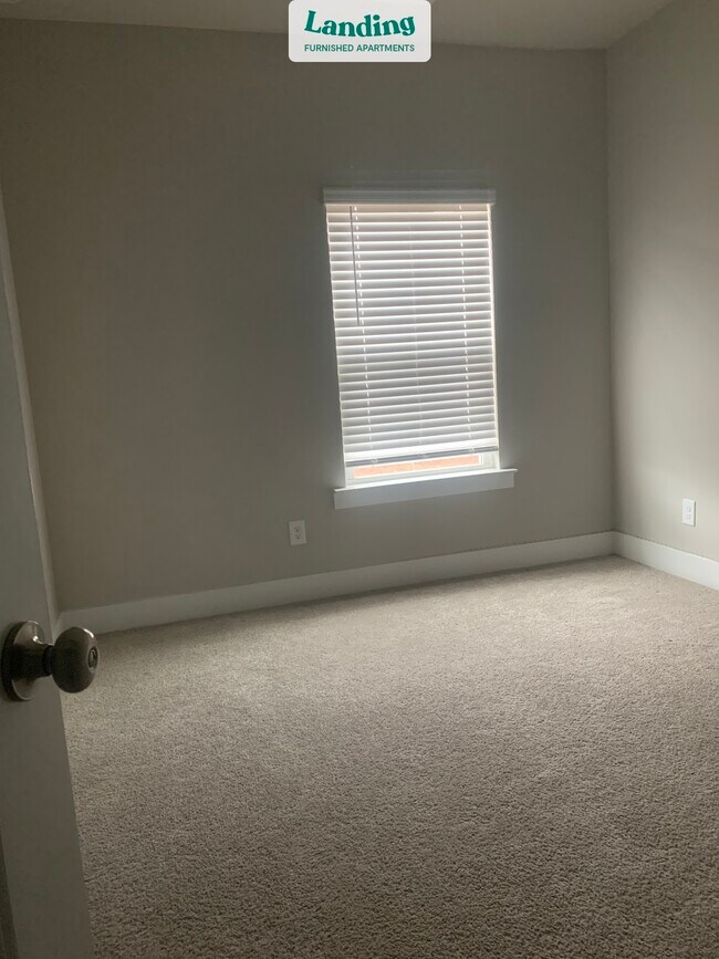Building Photo - 627 Valtek Ct