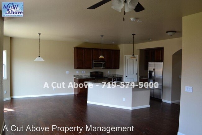 Building Photo - 4 br, 2.5 bath House - 10357 Abrams Dr