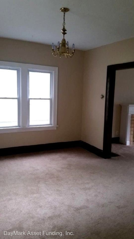 Building Photo - 4 br, 1.5 bath House - 319 Lindenwood Ave