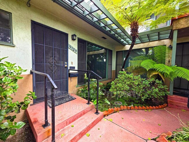 Foto del edificio - 5129 Wilson St