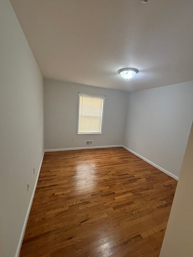 Photo - 172 Ridge St House