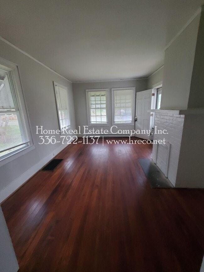 Photo - 920 N Jackson Ave House