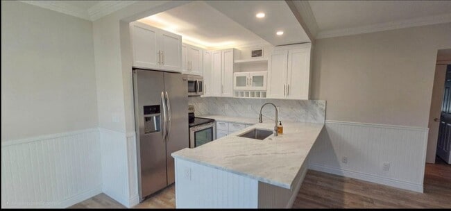 Building Photo - 4201 S Ocean Blvd