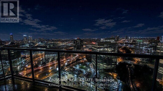 Building Photo - 80 Absolute Ave