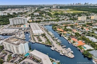 Building Photo - 13499 Biscayne Blvd