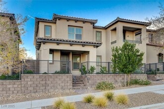 Building Photo - 11680 Hamilton Lk Ave