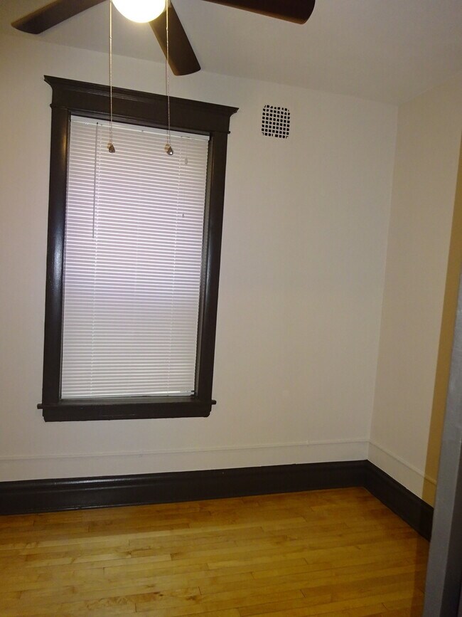 Foto del edificio - 2602 W 22nd Pl