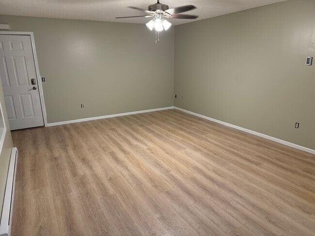 Building Photo - 615 11th Street Southwest